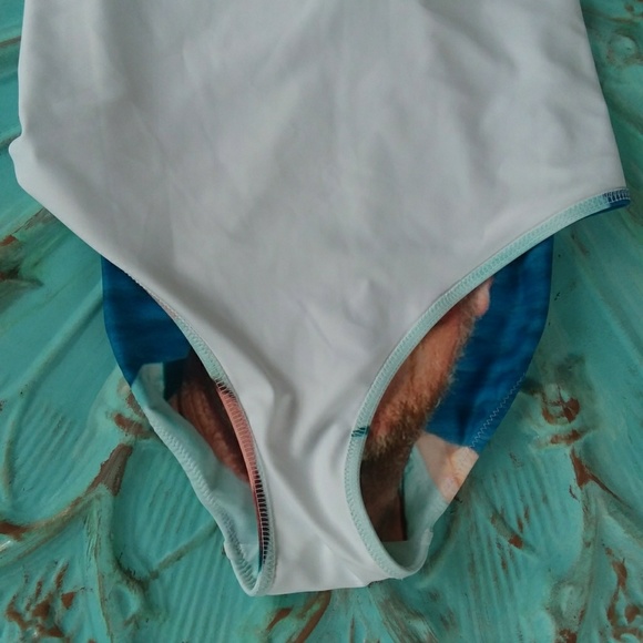 😁Guest Bookery Custom One Piece Swimsuit - Picture 4 of 6